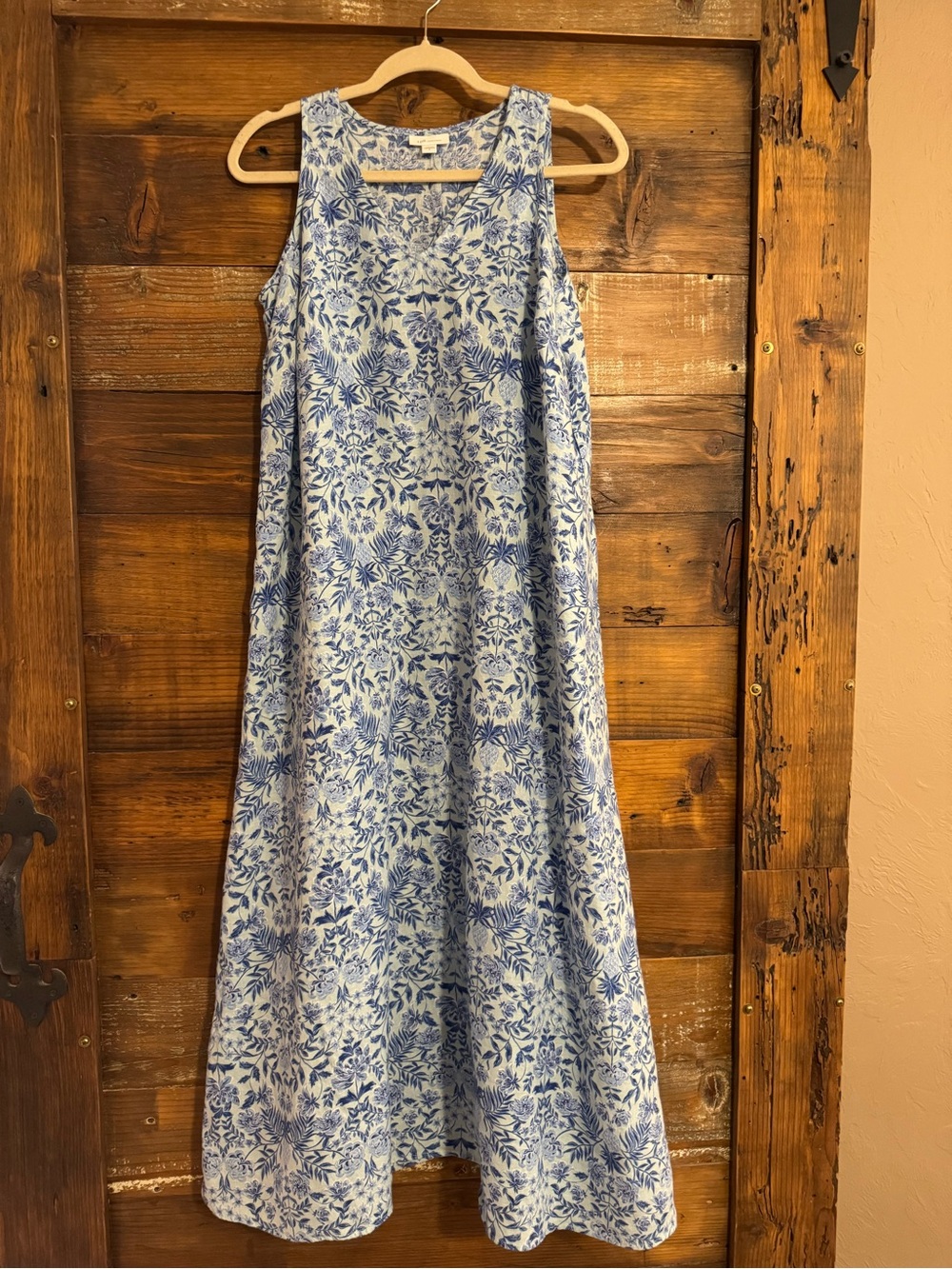 J Jill Sleeveless Blue Floral Maxi Dress